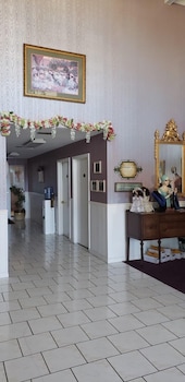 Southern Belle Inn,,2.5 star