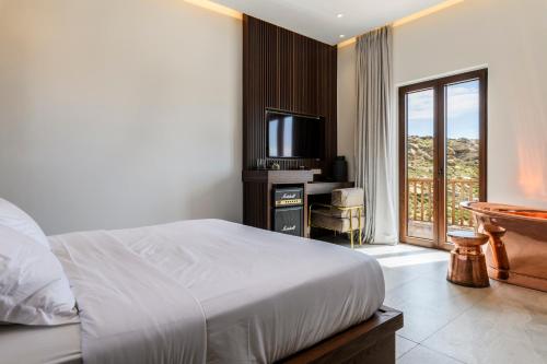 charisma hotel and wellness suites