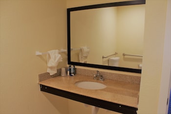 oregon trail inn and suites