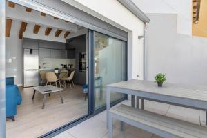 arenal suites alicante