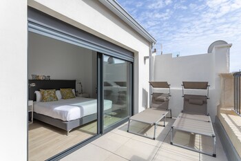 arenal suites alicante