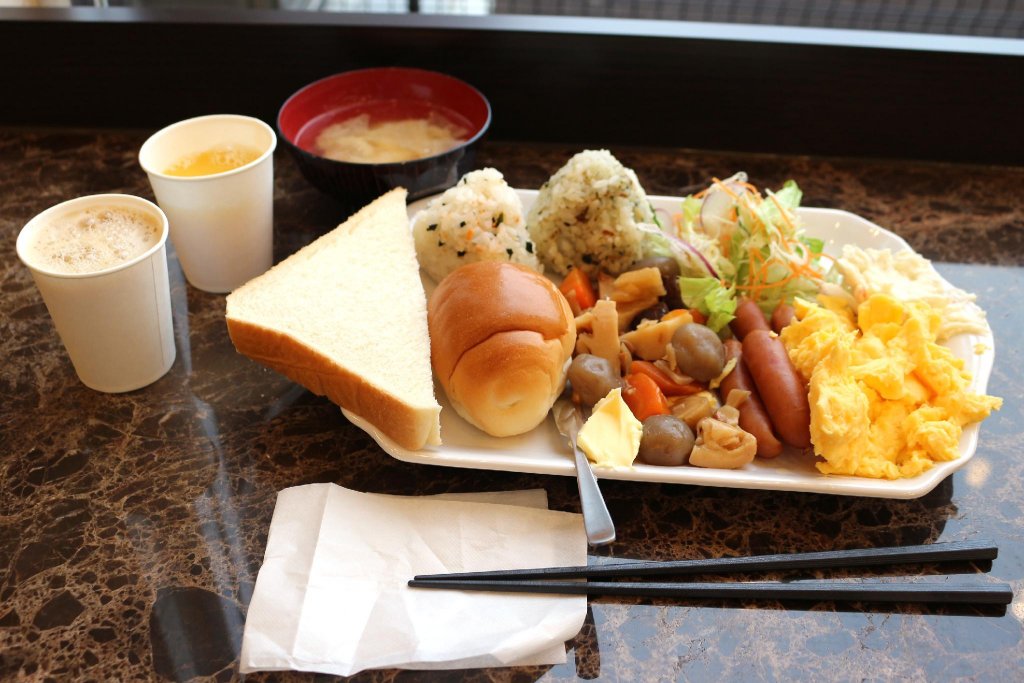 toyoko inn nara oji eki minami guchi