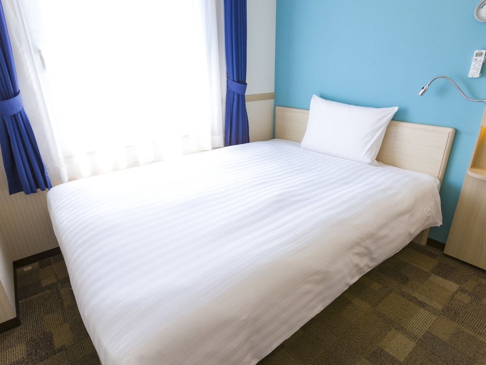 toyoko inn nara oji eki minami guchi
