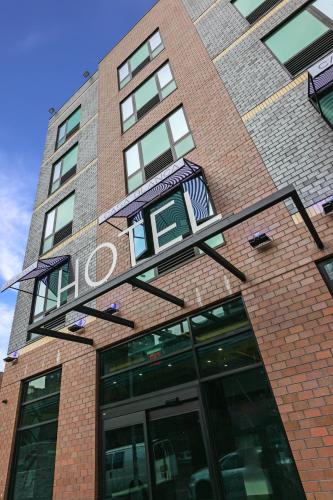 casa blanca hotel brooklyn