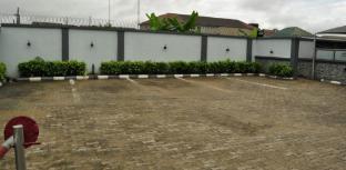 de brass suites hotel