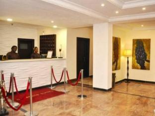 de brass suites hotel
