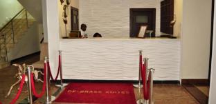 de brass suites hotel