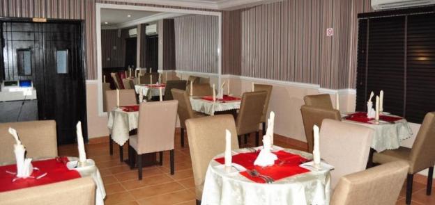 de brass suites hotel