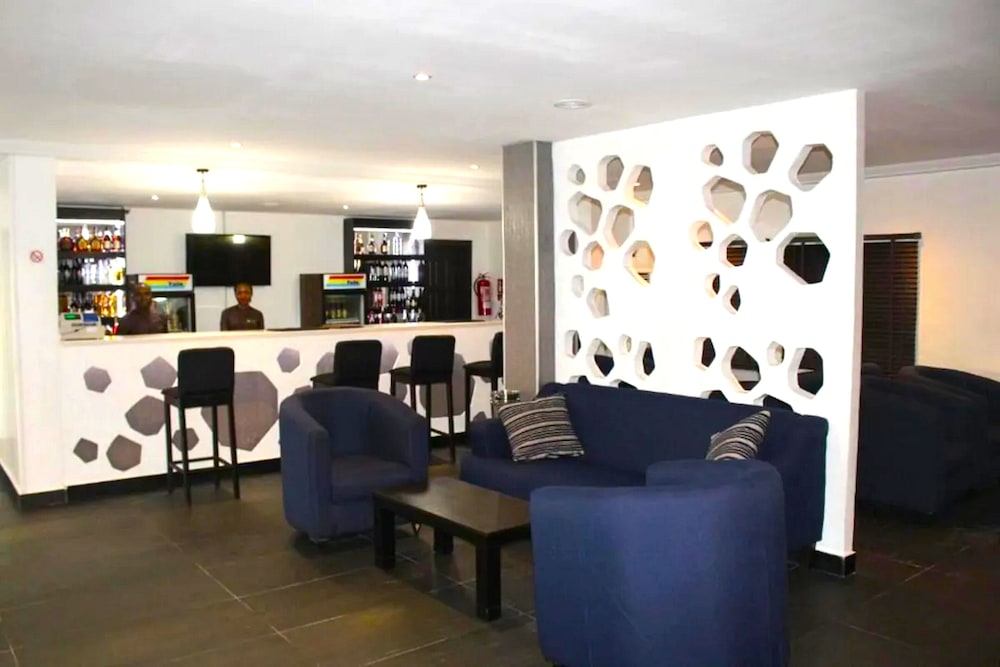 de brass suites hotel