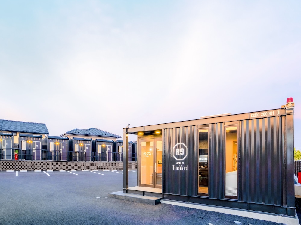 hotel r9 the yard isezaki