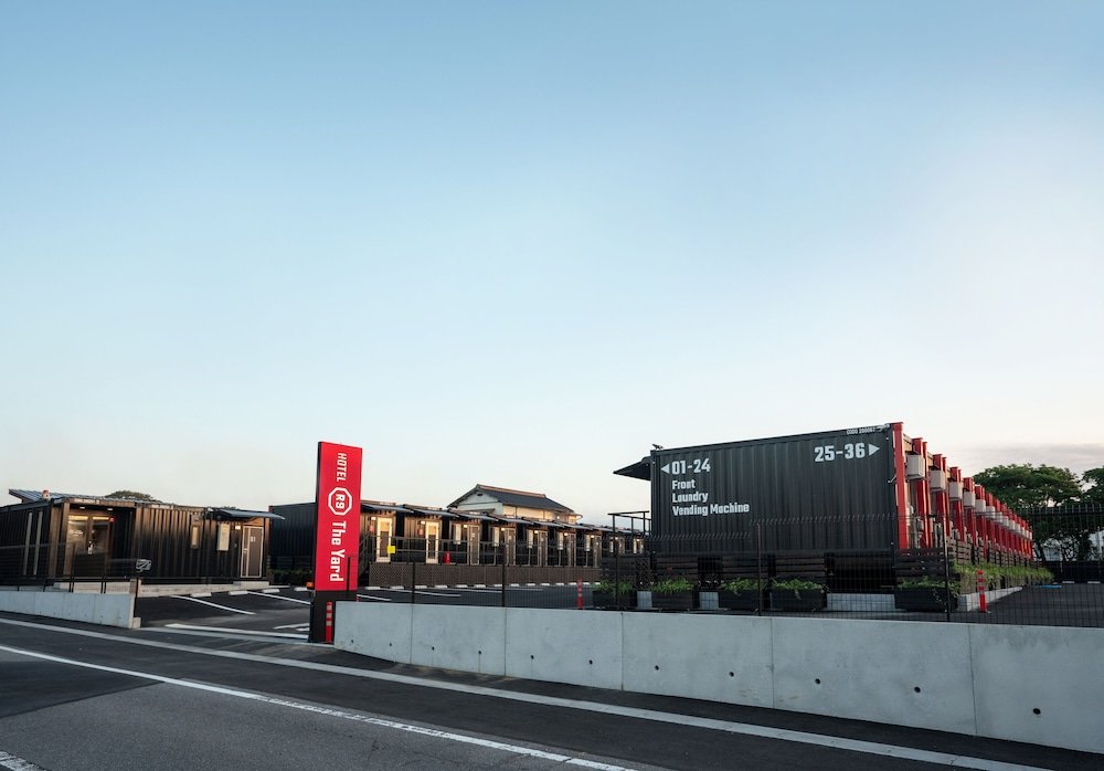 hotel r9 the yard isumi