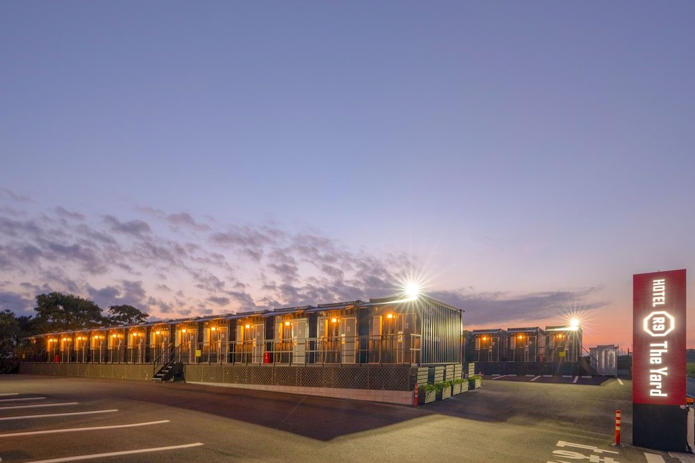 hotel r9 the yard isumi