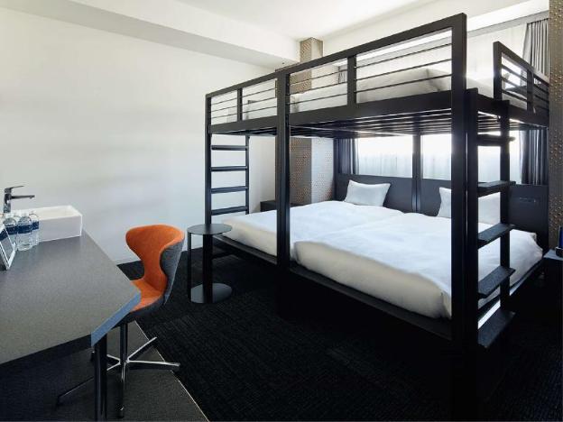 sequence suidobashi tokyo