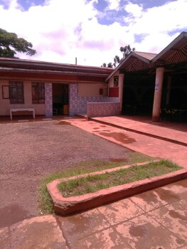 mwisho mwisho tourist hotel