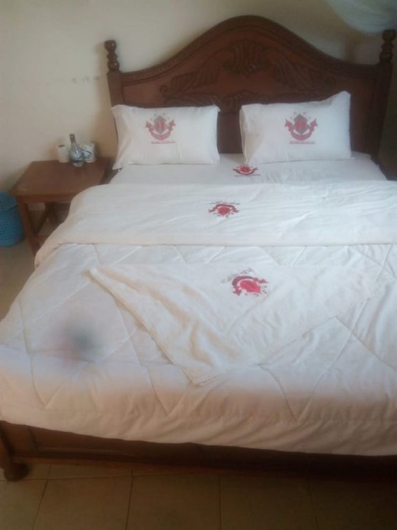 Club Icon Guest House,,2.5 star