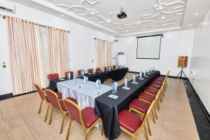 oak haven hotel and suites