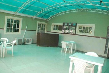 Eagle Valley Royal Hotel,,3 star