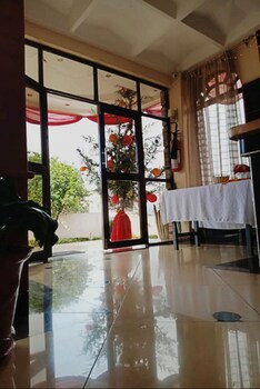 Elsa Hotel,,3.5 star