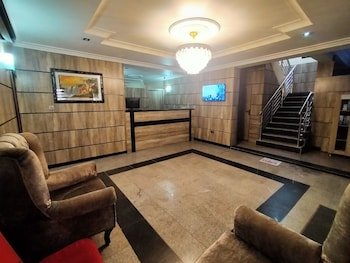 pameec luxury suites utako