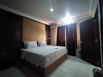 pameec luxury suites utako