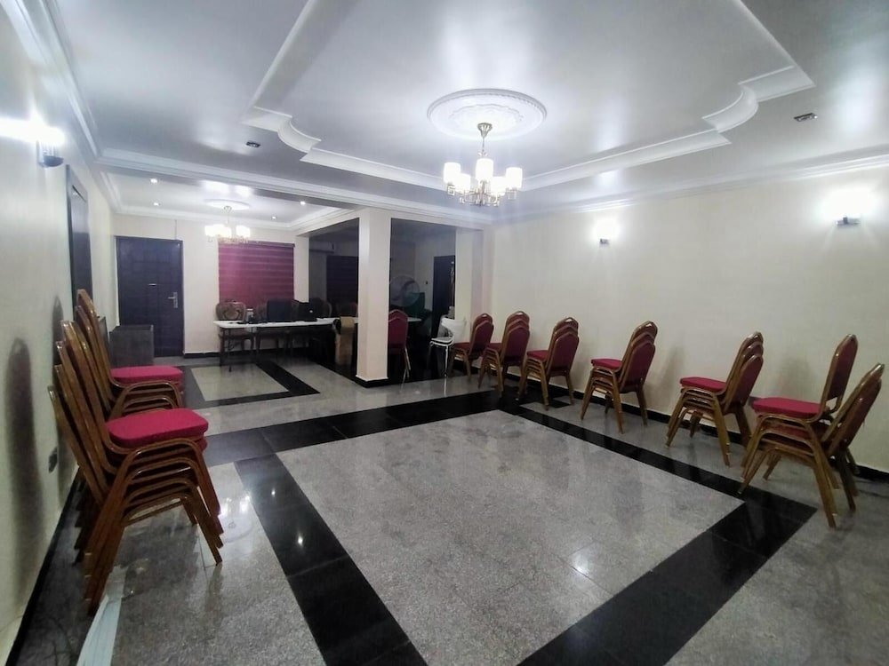 pameec luxury suites utako