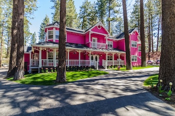 Apples Bed & Breakfast,Fawnskin>>Big Bear Lake,3.5 star