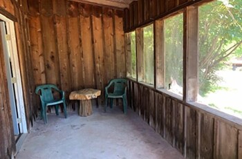 cedarvale cabins at turner falls