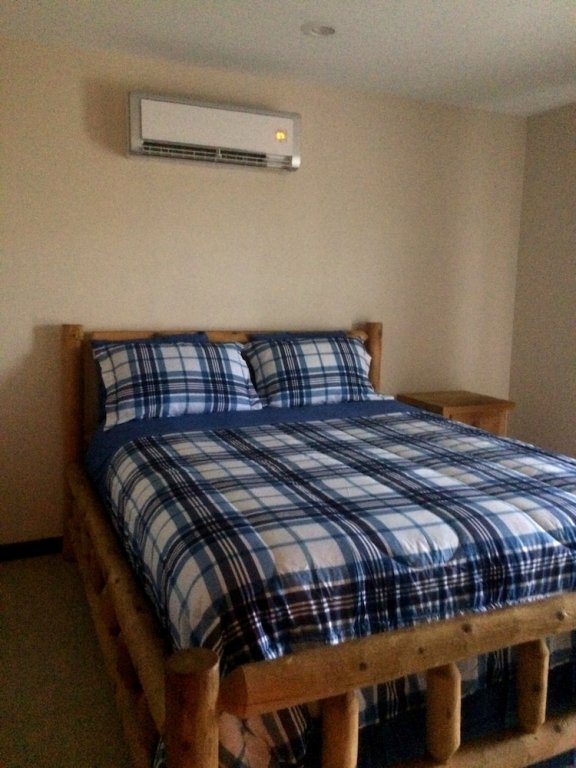 cedarvale cabins at turner falls