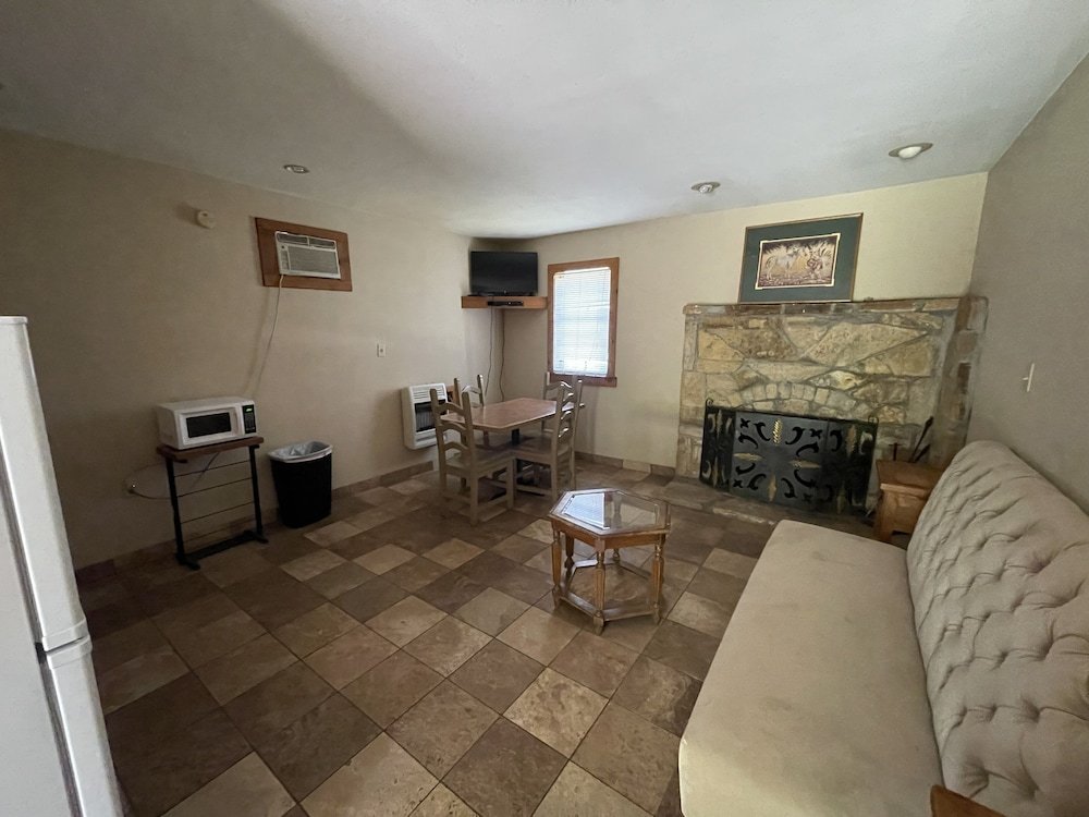 cedarvale cabins at turner falls