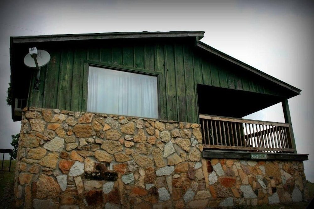 cedarvale cabins at turner falls