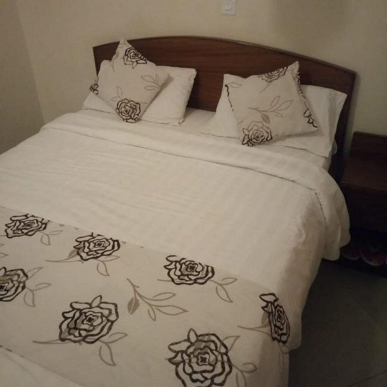 skyline hotel and suites