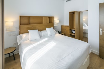 aquitania home suites