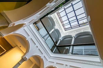 aquitania home suites