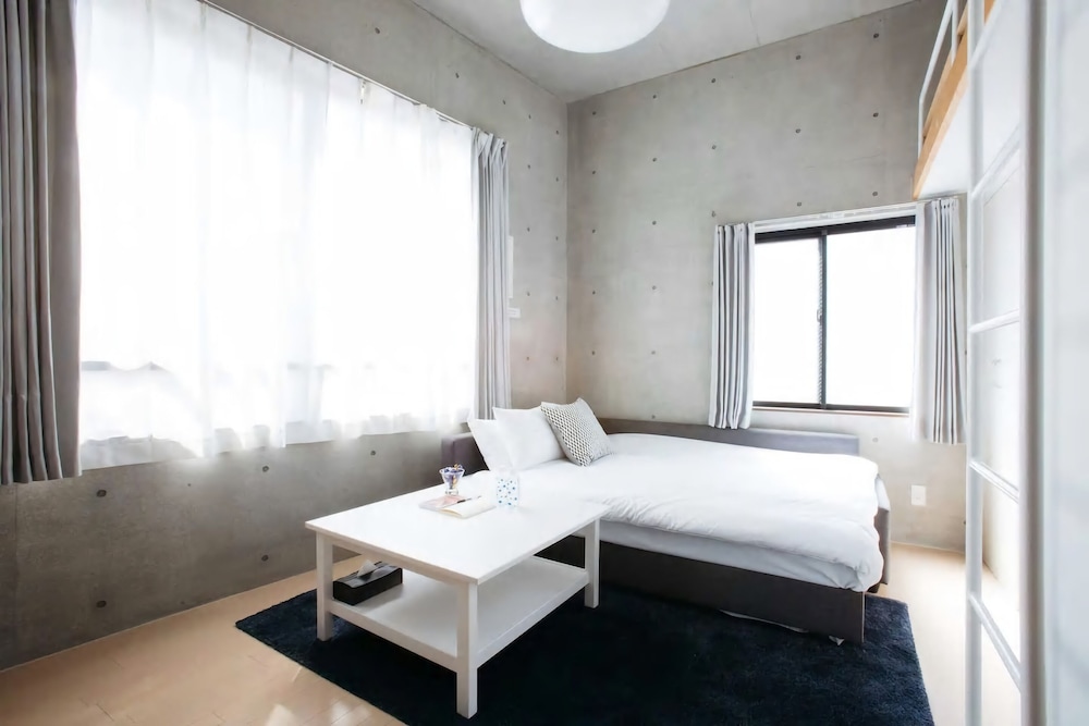 laffitte tokyo