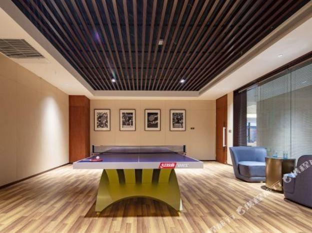 wuhan optics valley convention hotel