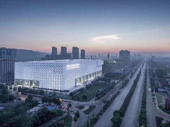 wuhan optics valley convention hotel