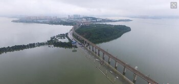 wuhan optics valley convention hotel