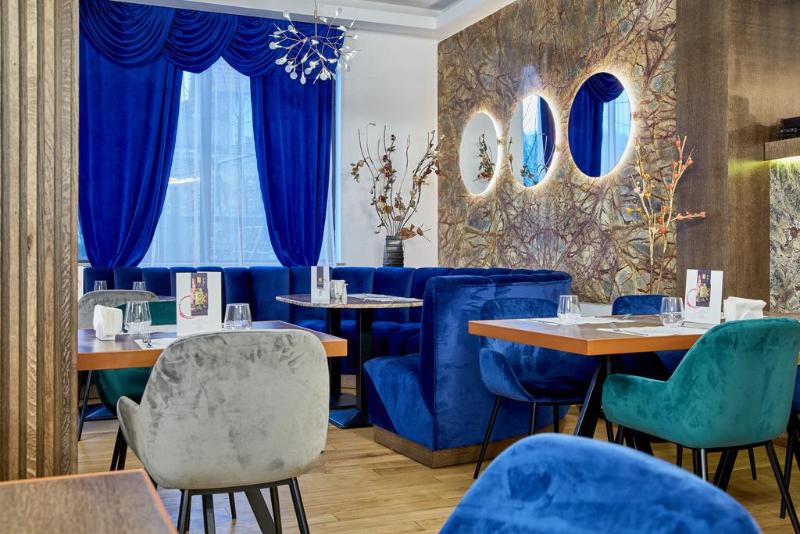 Kayus,Busteni>>Brasov,3 star