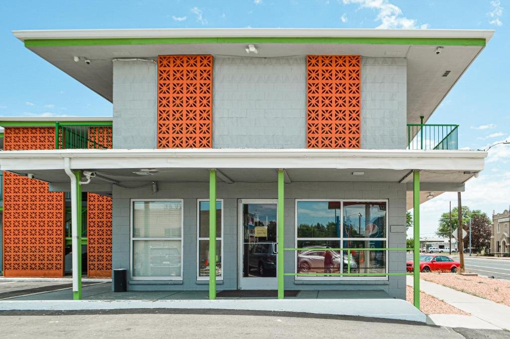 greeley university inn