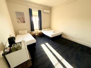 imperial hotel singleton