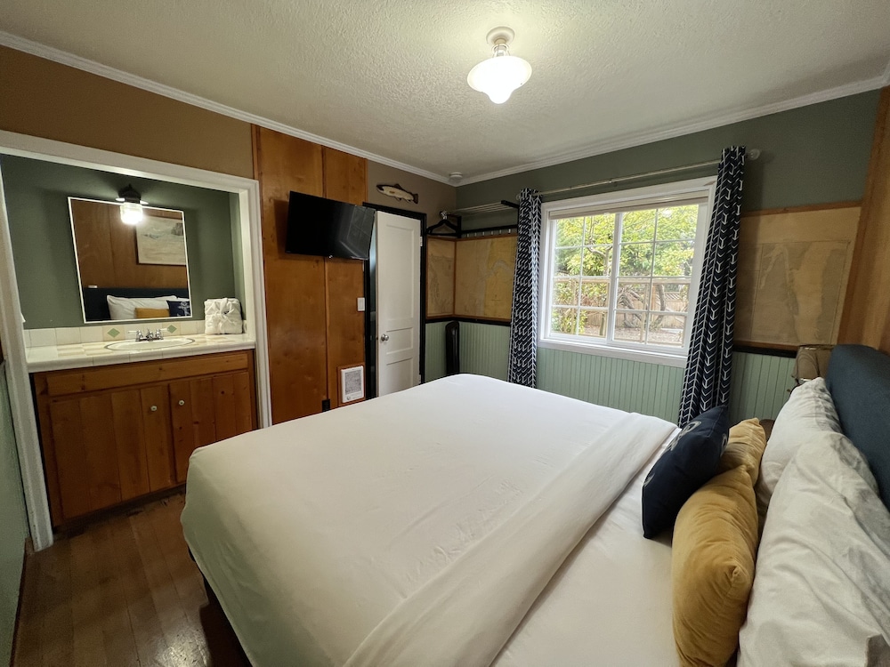 anchor inn resort