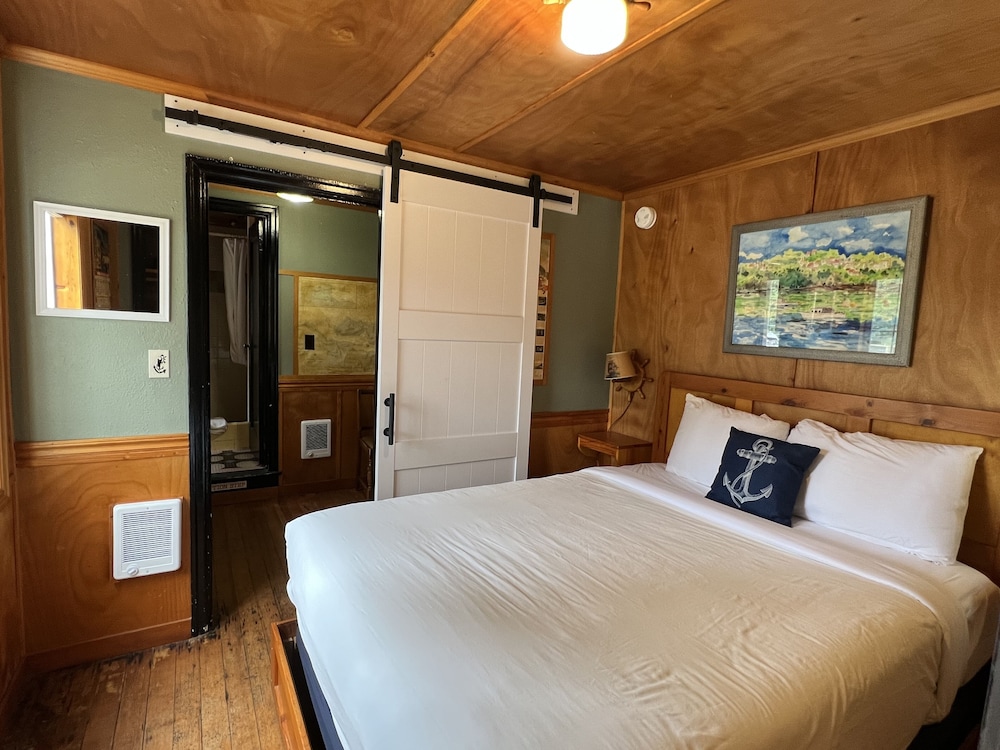 anchor inn resort