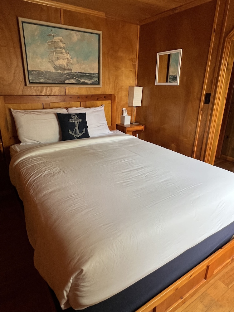 anchor inn resort