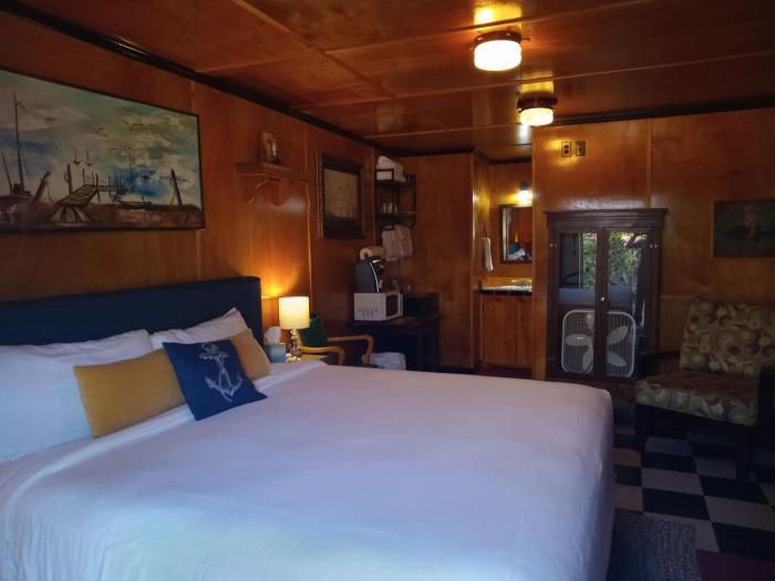 anchor inn resort