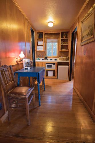 anchor inn resort