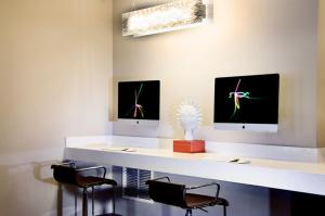 global luxury suites east boston