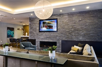 global luxury suites east boston