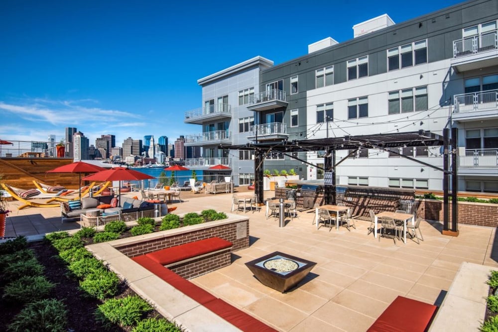 global luxury suites east boston