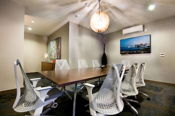 global luxury suites east boston