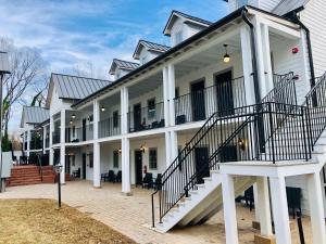 the colonial inn hillsborough